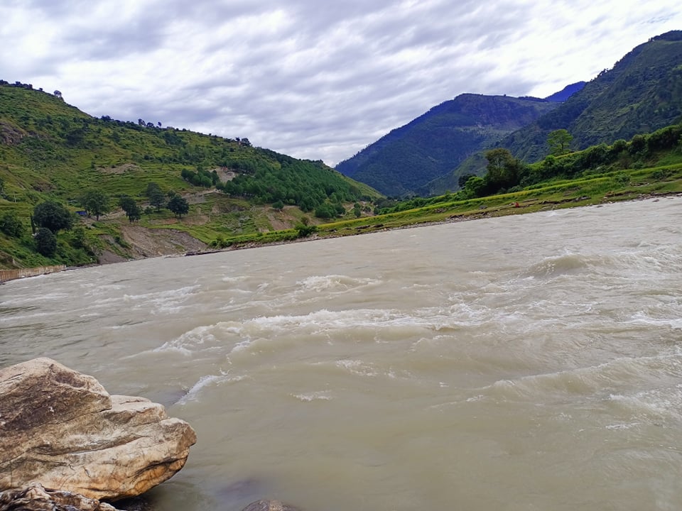 सेती नदीको गिट्टी, बालुवा उत्खनन् रोक्न स्थानियद्वारा नगरपालिकामा ध्यानाकर्षण